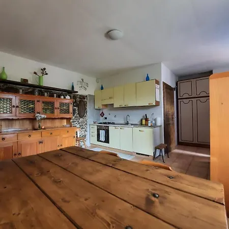 Casa Del Bosco * Алассіо
